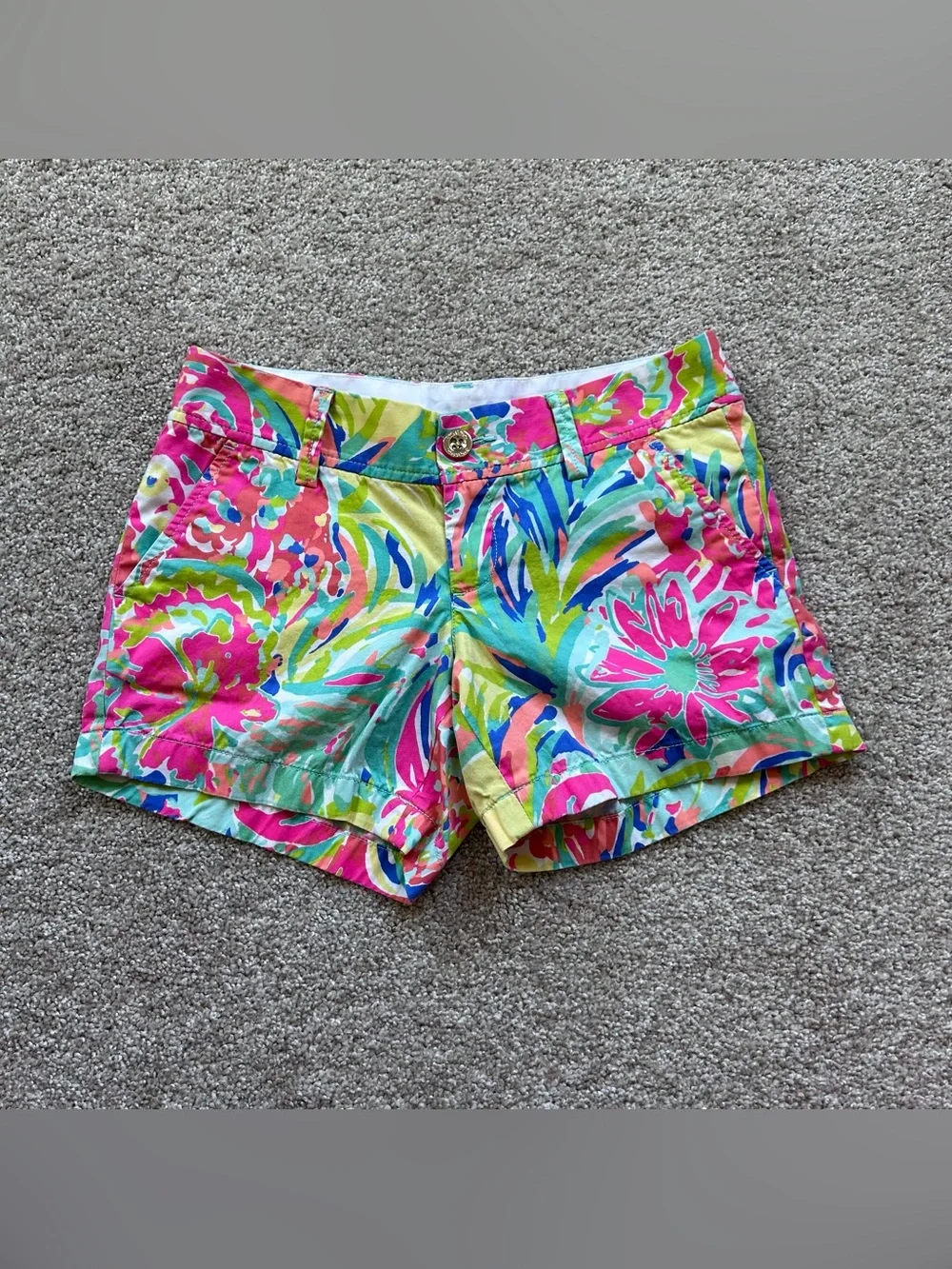 Lilly Pulitzer Callahan Mid Rise Flat Front Chino Shorts Women's Size 0 Tropical